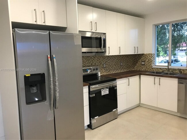 Photo - 1456 NE 147th St Unit 0