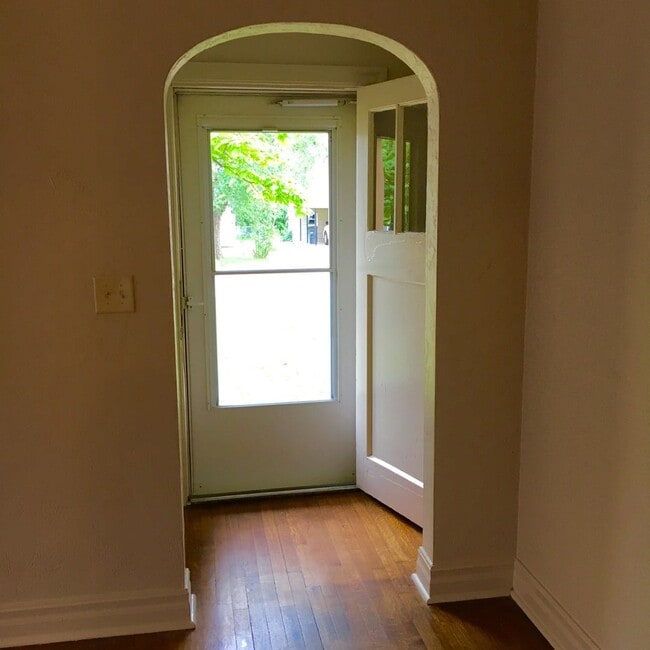 Photo - 740 NW 16th St
