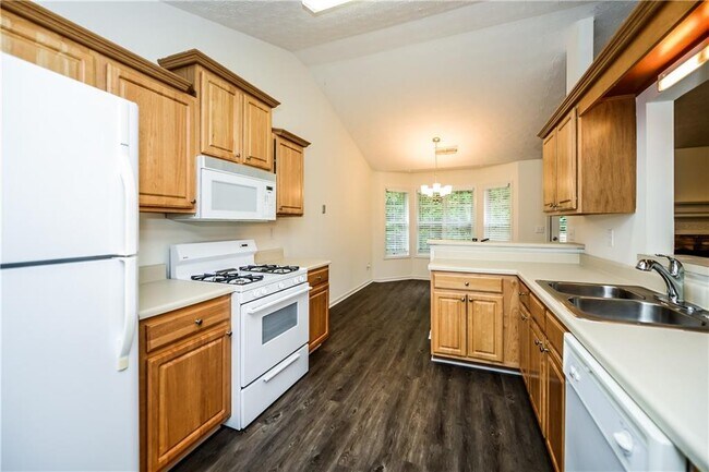 Photo - 805 Lewis Ridge Cir