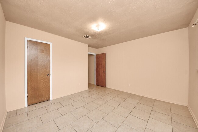 Photo - 9126 Willow Meadow Dr