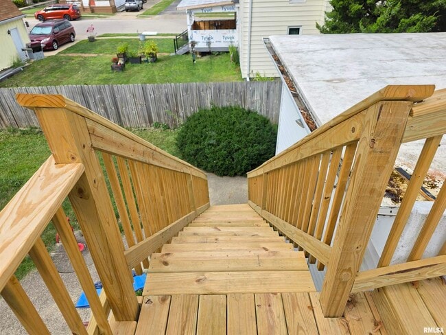 Photo - 405 S Main St