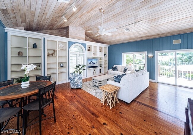 Photo - 374 14th Ave S