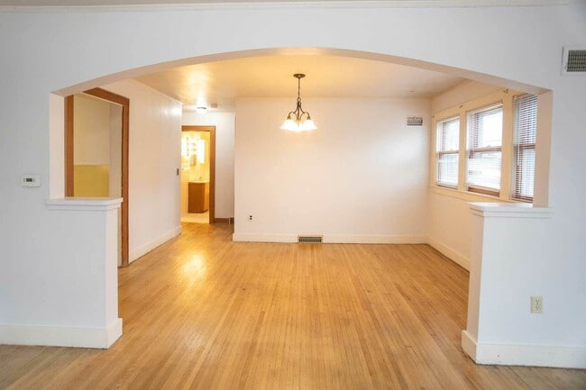 Photo - 236 E Main St