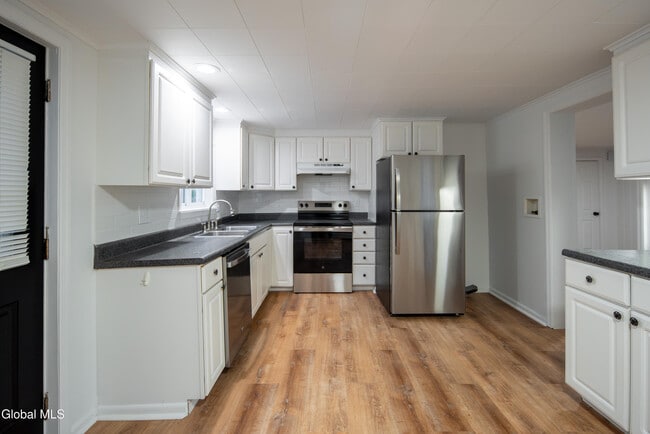 Photo - 37 Undine St