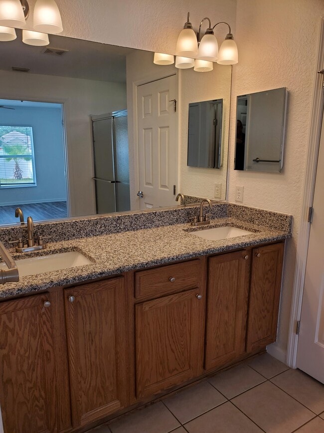 Photo - 5521 SW 43rd St