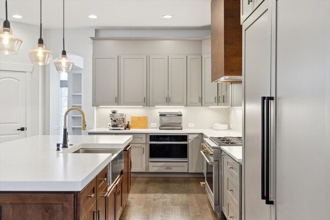 Photo - Luxury Home For Rent in Lowry