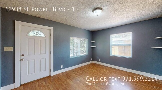 Photo - 13938 SE Powell Blvd