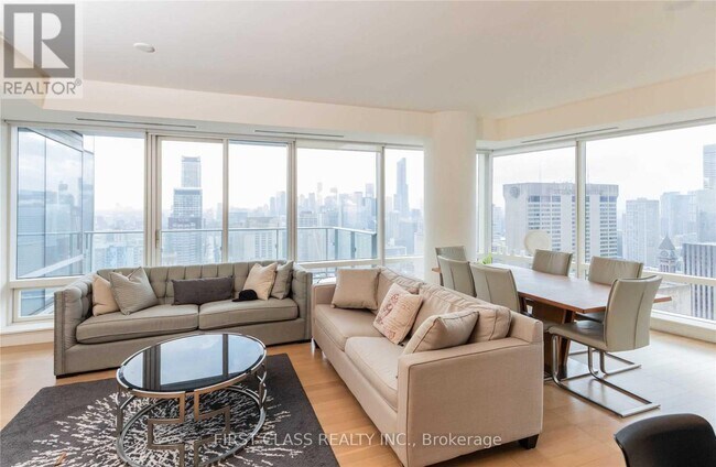 Photo - 180 University Ave Unité 4106