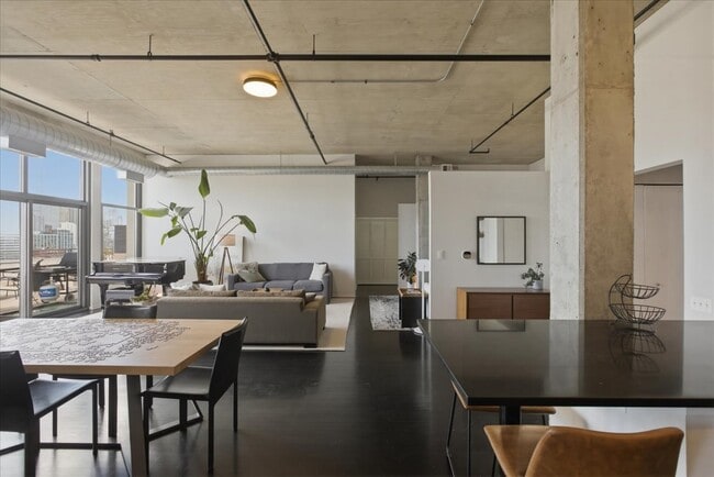 Photo - 900 N Kingsbury St Unit 1166