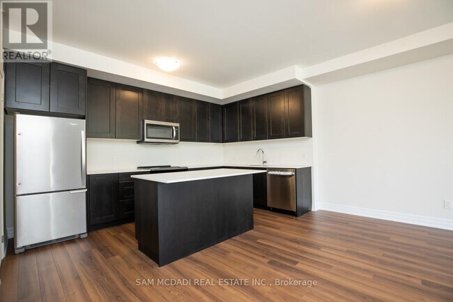 Photo - 1180 Cawthra Rd
