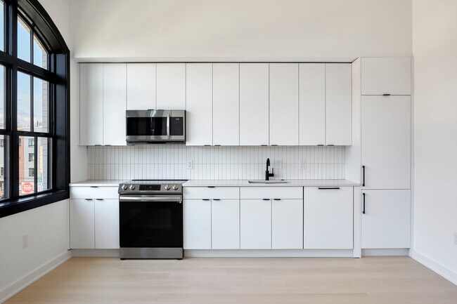 Photo - 2525 Frankford Ave