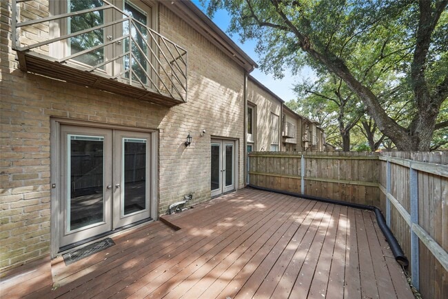 Photo - 5836 Sampley Way