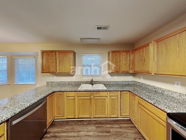 Photo - 6119 Spanish Moss Ln