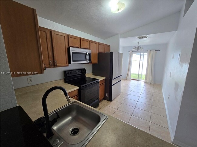 Photo - 4876 30th Ave