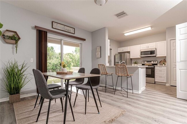 Photo - 1250 Charlesworth Dr Townhome