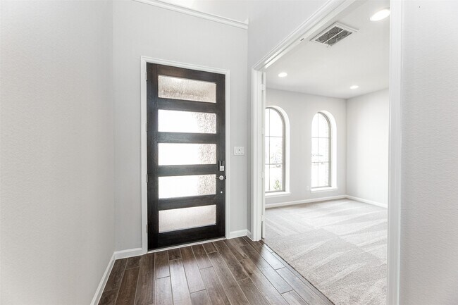 Photo - 677 Cape Capri Dr