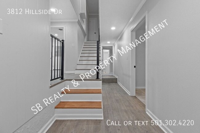 Photo - 3812 Hillside Dr