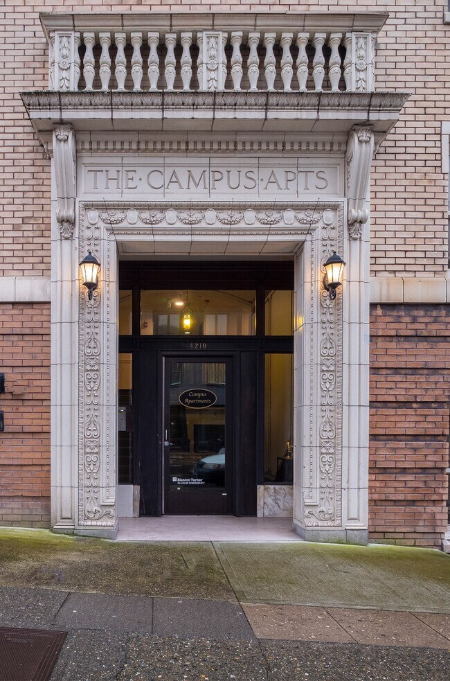 Photo - z-103125-Campus Apartments