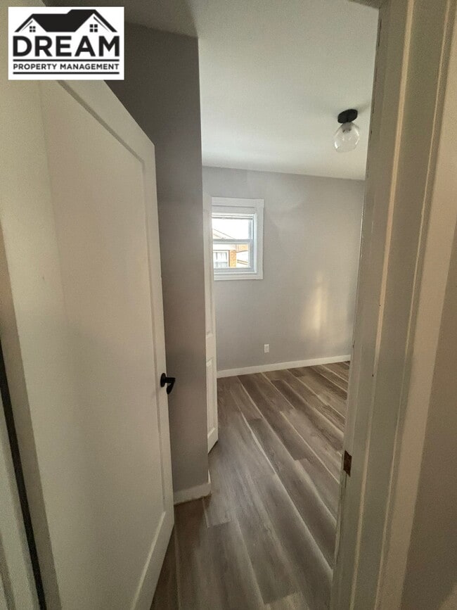 Photo - 1241 Exmouth St Unit 1