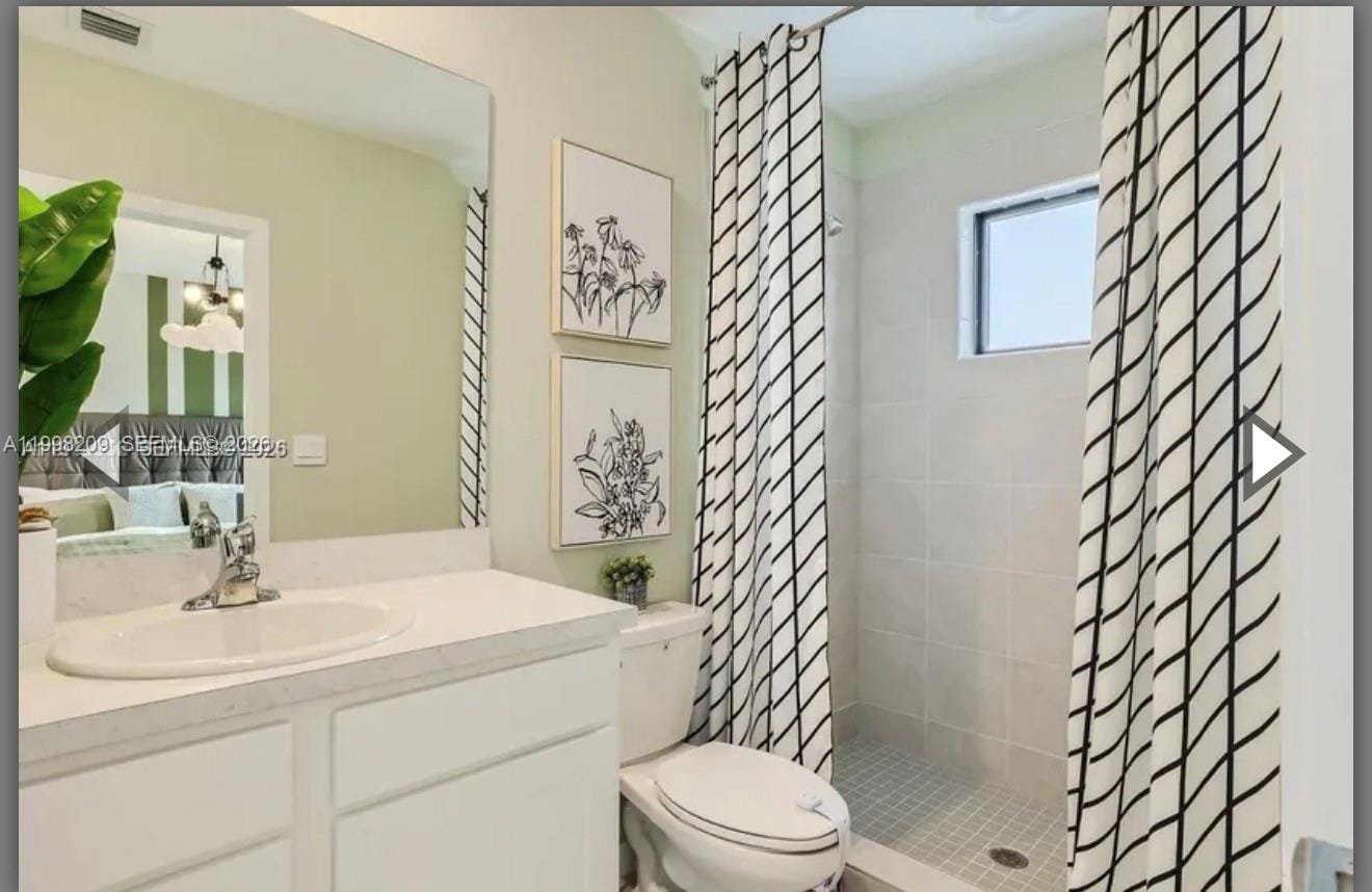 Photo - 445 NE 1st St