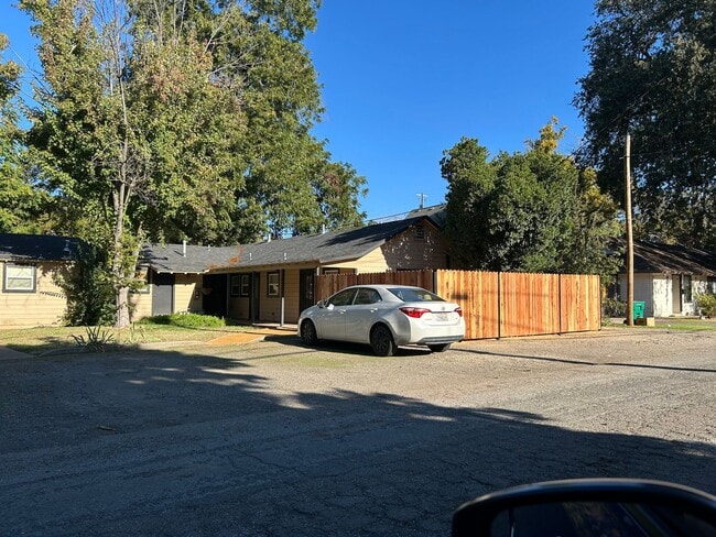 Photo - Spacious 1 Bedroom Apartment