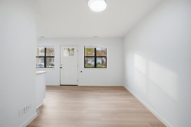 Photo - FULLY REMODELED 2 BED, 1.5 BATH BUNGALOW IN NORFOLK FOR RENT!