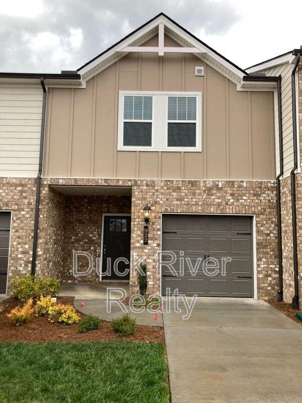 Photo - 922 Oak Rdg Ln Townhome