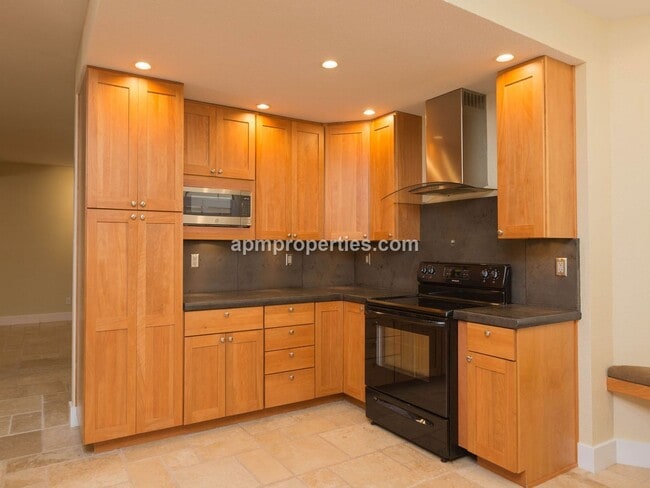 Photo - Extraordinary 3 Bedroom, 3 bath Canyon Lakes Golf Course Home!