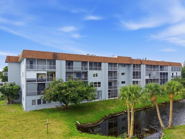 Photo - 6289 Lear Dr Unit 206