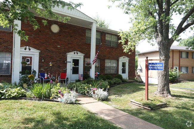 Photo - Meadowbrook Apartments and Townhomes