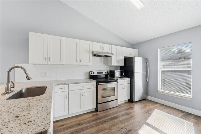 Photo - 3651 N Goldenrod Rd Unit C204