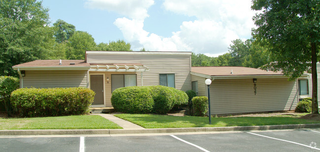 Building Photo - Brookdale Apartments