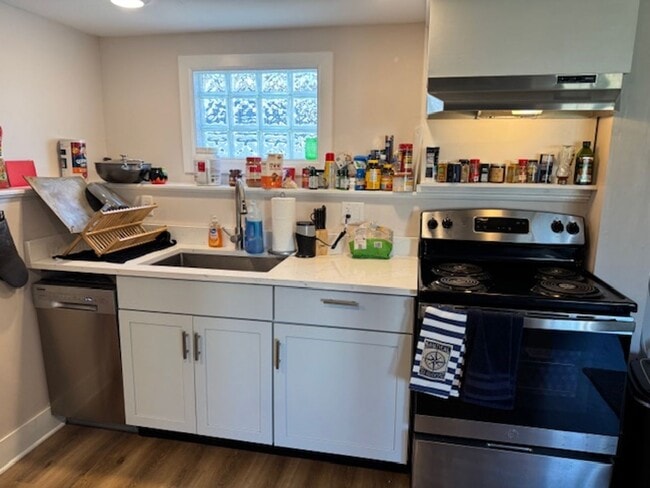 Photo - 1 Buchanan Pl Unit Apt. B