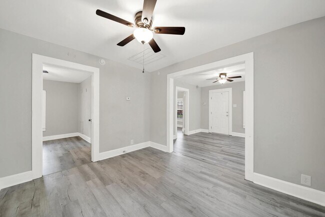 Photo - Recently Renovated 2 Bedroom Home in Rock ...