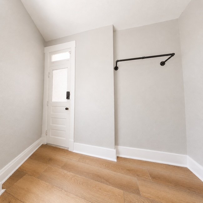 Photo - 1703 Broadway Ave Unit 201