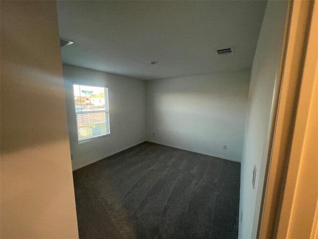 Photo - 400 Park Ave