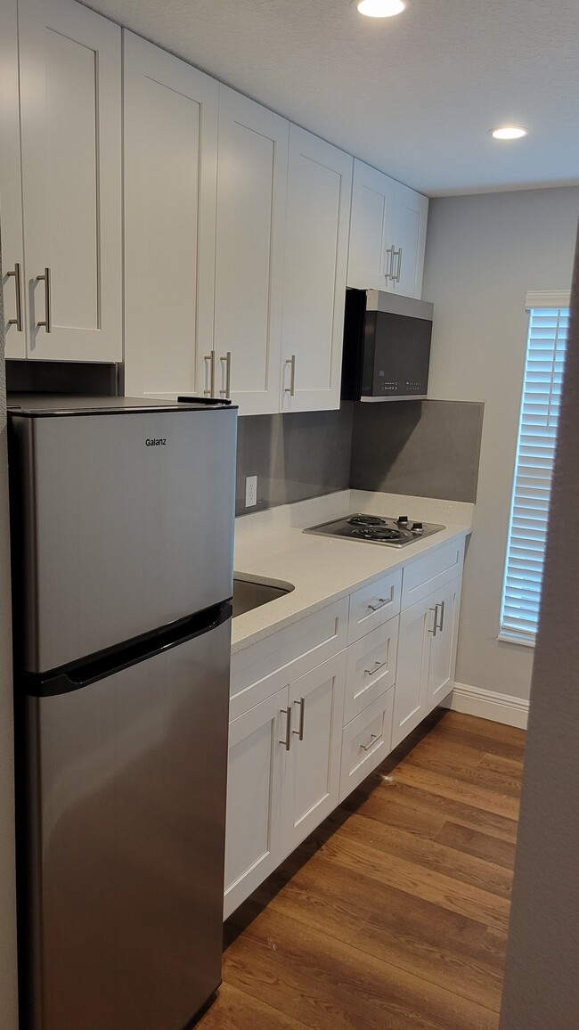 Photo - 715 Palm Dr Apartments Unit 715 Palm Dr. #3