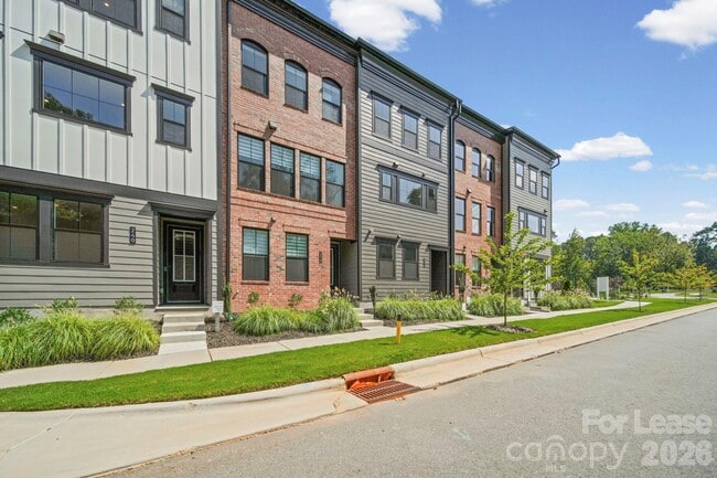 Building Photo - 236 Old Town Vlg Rd