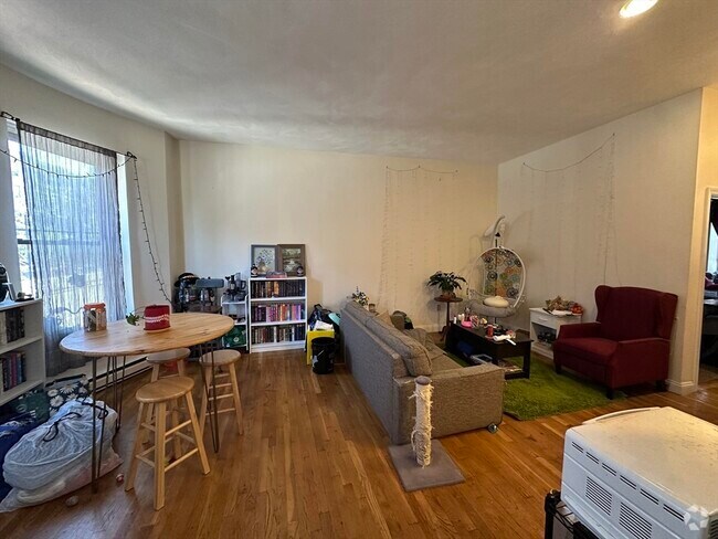 Building Photo - 665 Massachusetts Ave Unit 1 Rental