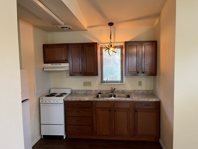 Coldwater Crossing Apartments