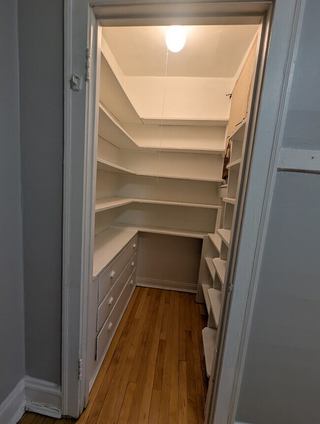 Photo - 3438 W Foster Ave Unit 3442-1S