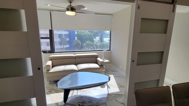 Building Photo - 5225 Collins Ave Rental