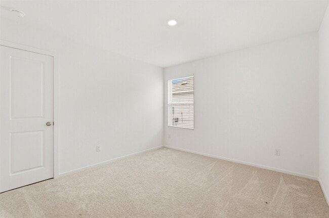 Photo - 17334 Glacier Frst Ln
