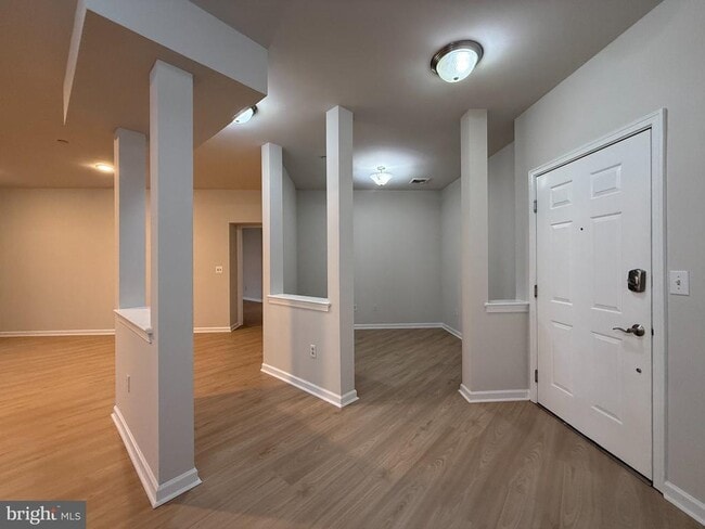 407 Carson Terrace