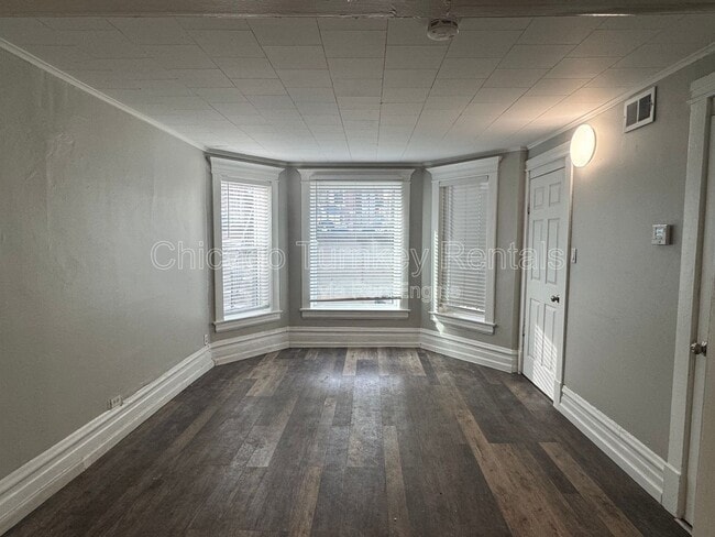 Building Photo - 2320 W 23rd St Unit G