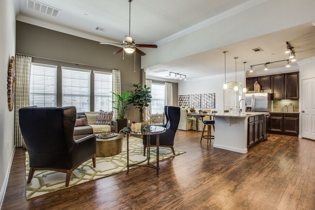 Photo - Markham At Lakeline