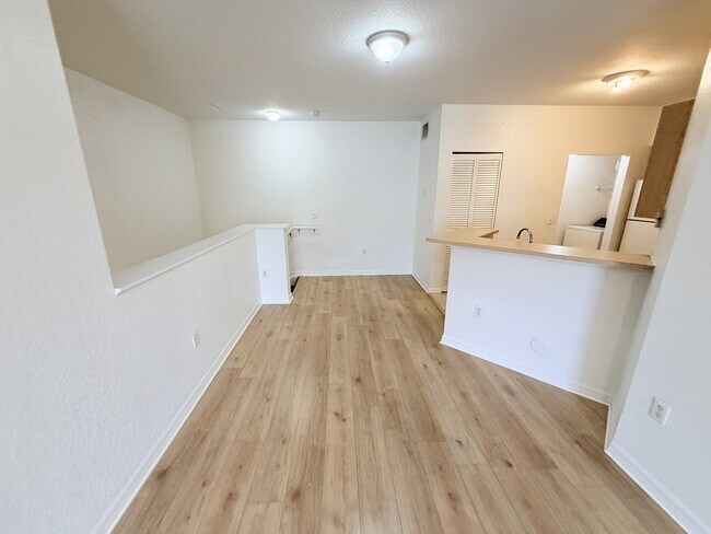 Photo - 1302 Belmont Ln