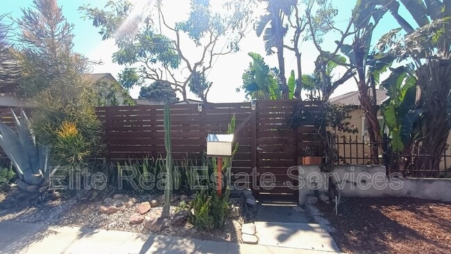 Building Photo - 5138 Savannah St