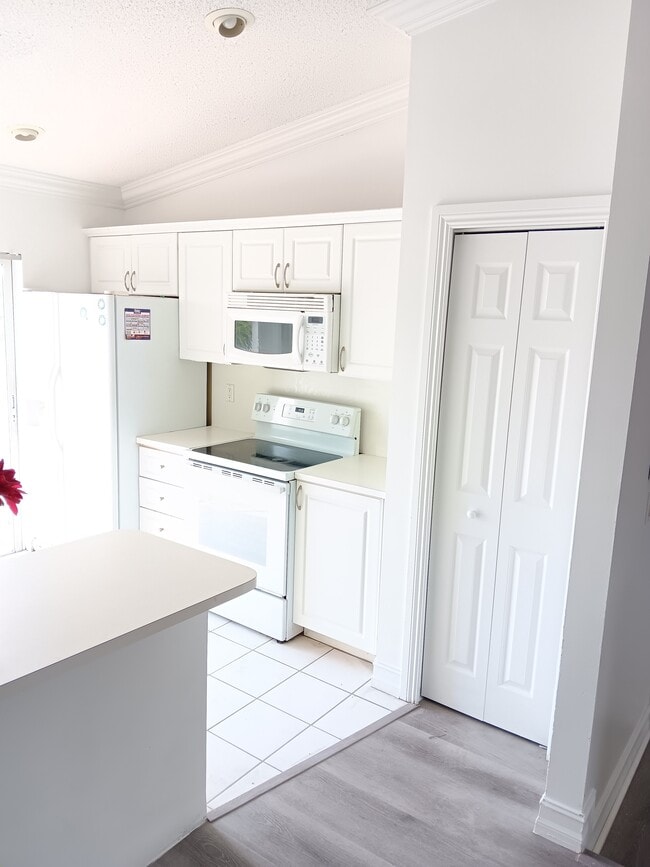 Photo - 6940 NW 173rd Dr Unit # 806