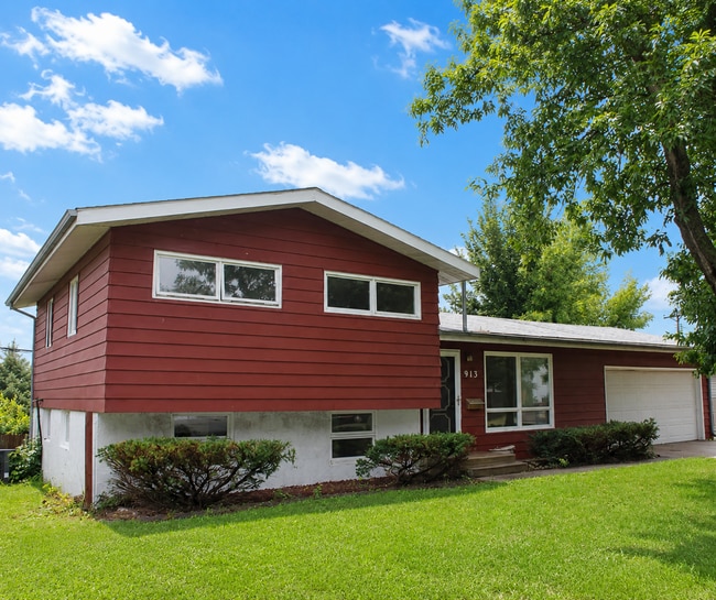 Photo - 913 E Pam Rd